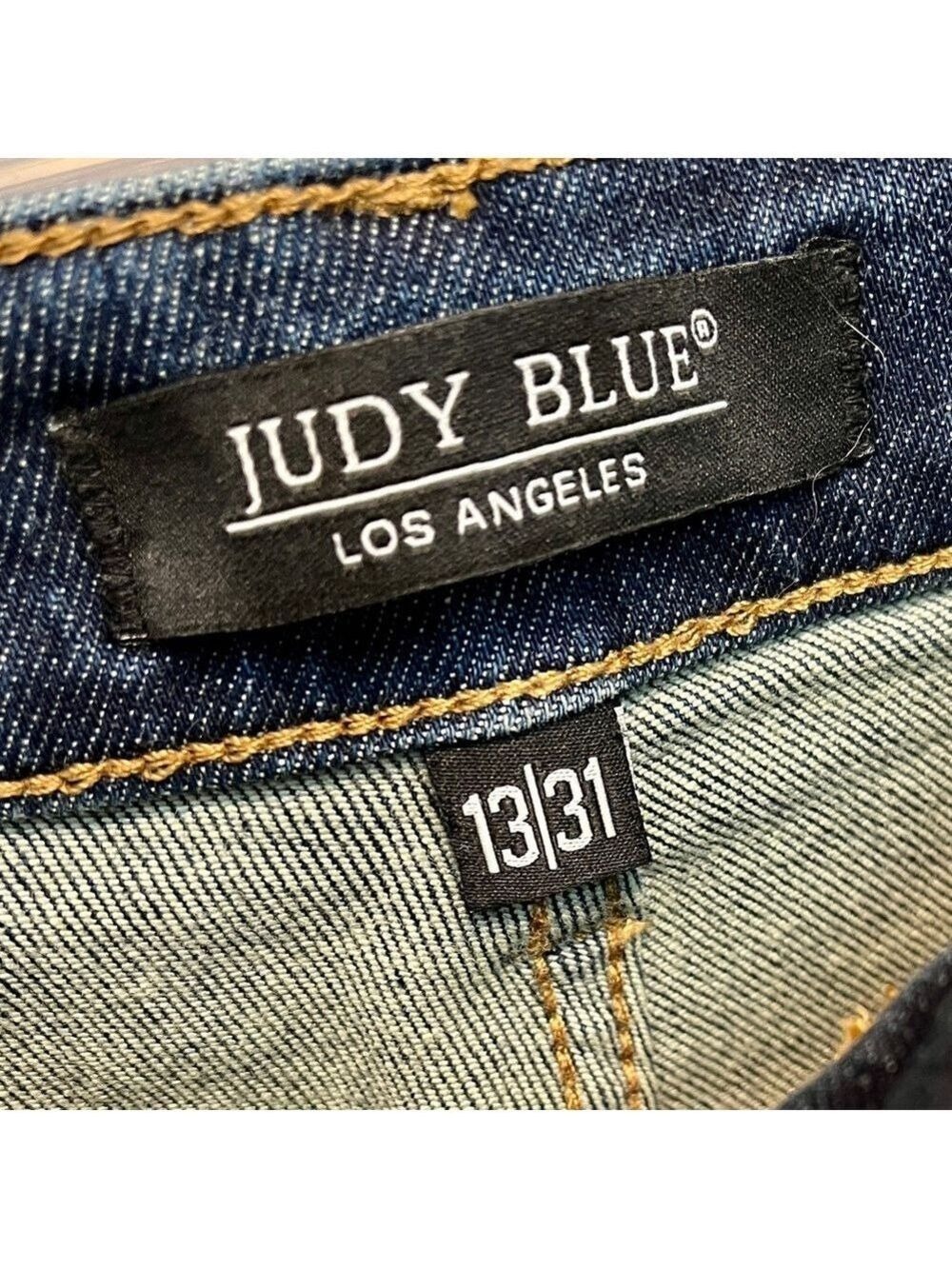 SALE! Judy Blue High Rise Straight Leg Cropped Denim size 31 - Picture 10 of 11